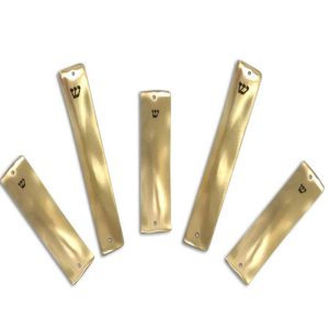 חריטה לייזר על מזוזות מאלומיניום